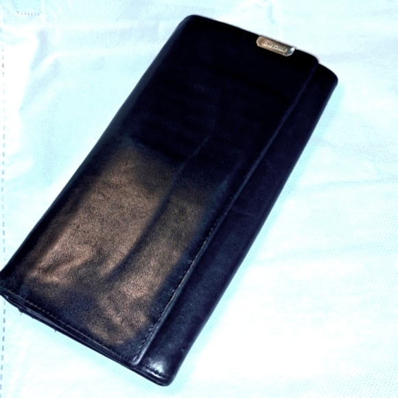 Mano Selection Fine Leather Black Ladies Wallet, Clutch with Monogram.Snap Close - Picture 4 of 8